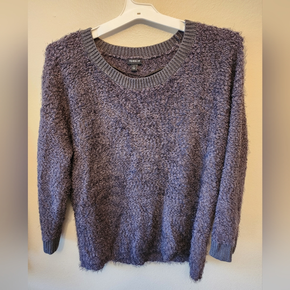 EUC Torrid Fuzzy Gray Soft 1x Sweater